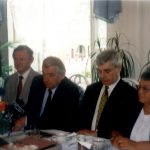 Konferencja prasowa z okazji X-lecia Oddziału Kardiologii i Kardiochirurgii Dziecięcej (od prawej – H. Pikulska, K. Wronecki, Z. Religa, M. Wojtalik)-2000 r.