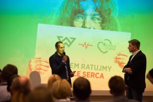 WIŚNIOWSKI konferencja prasowa Razem Ratujmy Małe Serduszka Filip Chajzer